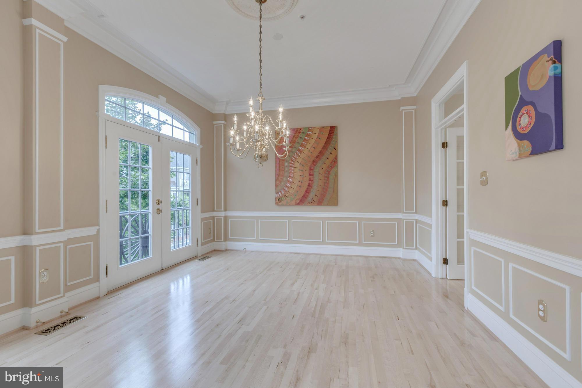 CAMERON STATION - Residential