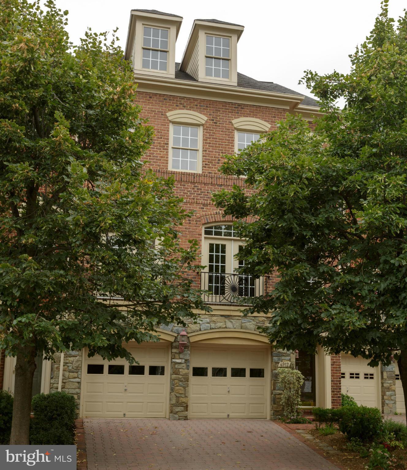 CAMERON STATION - Residential