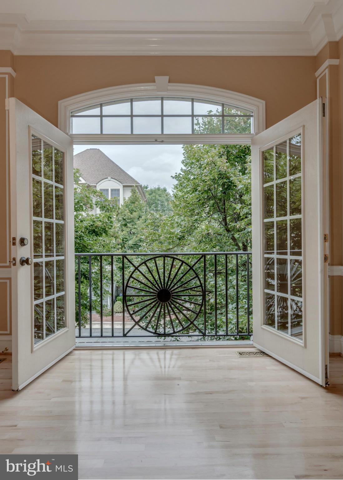 CAMERON STATION - Residential