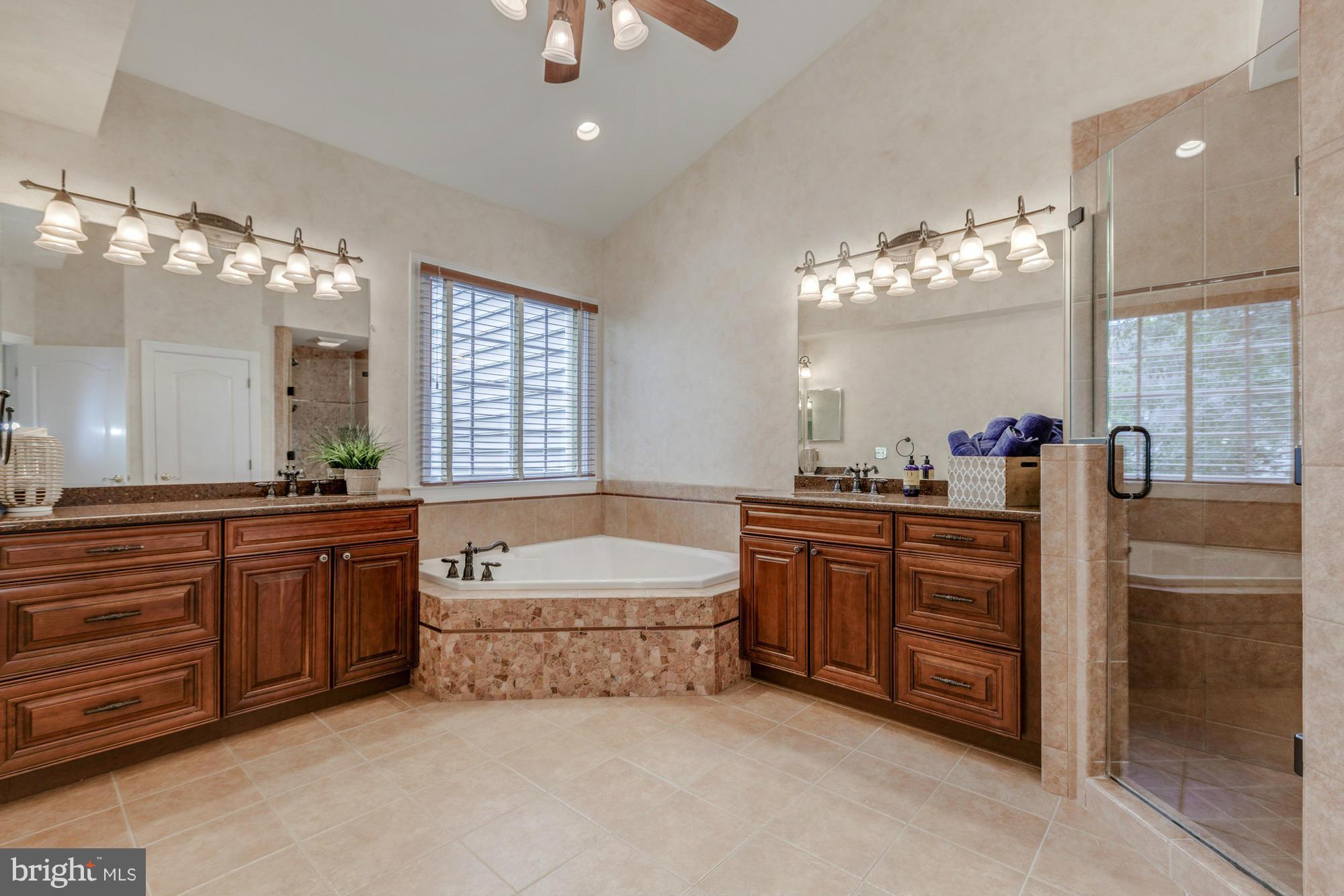 CAMERON STATION - Residential