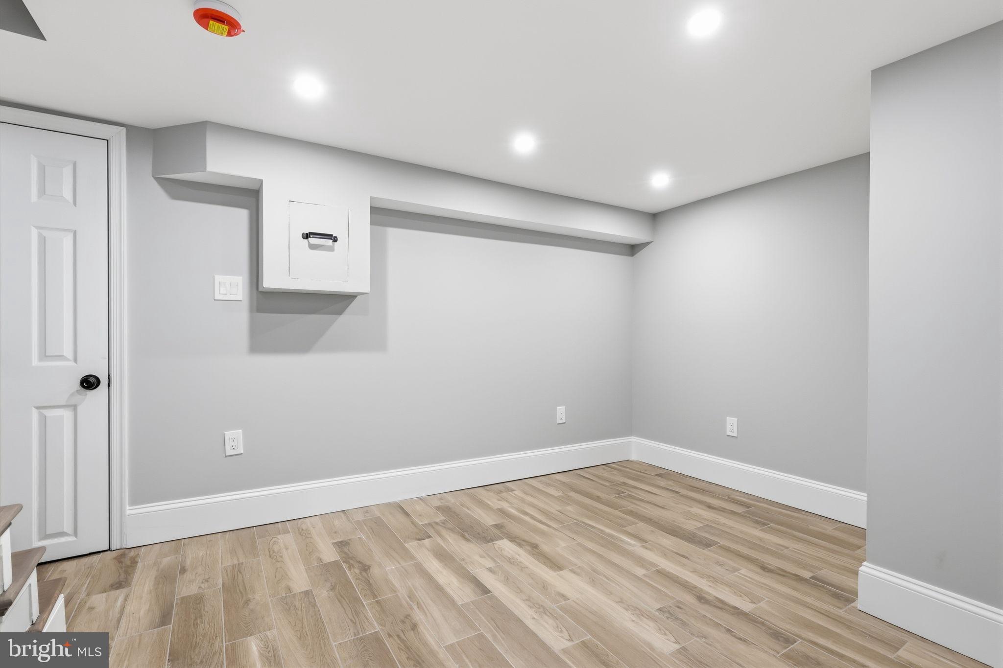 MAYFAIR - Residential