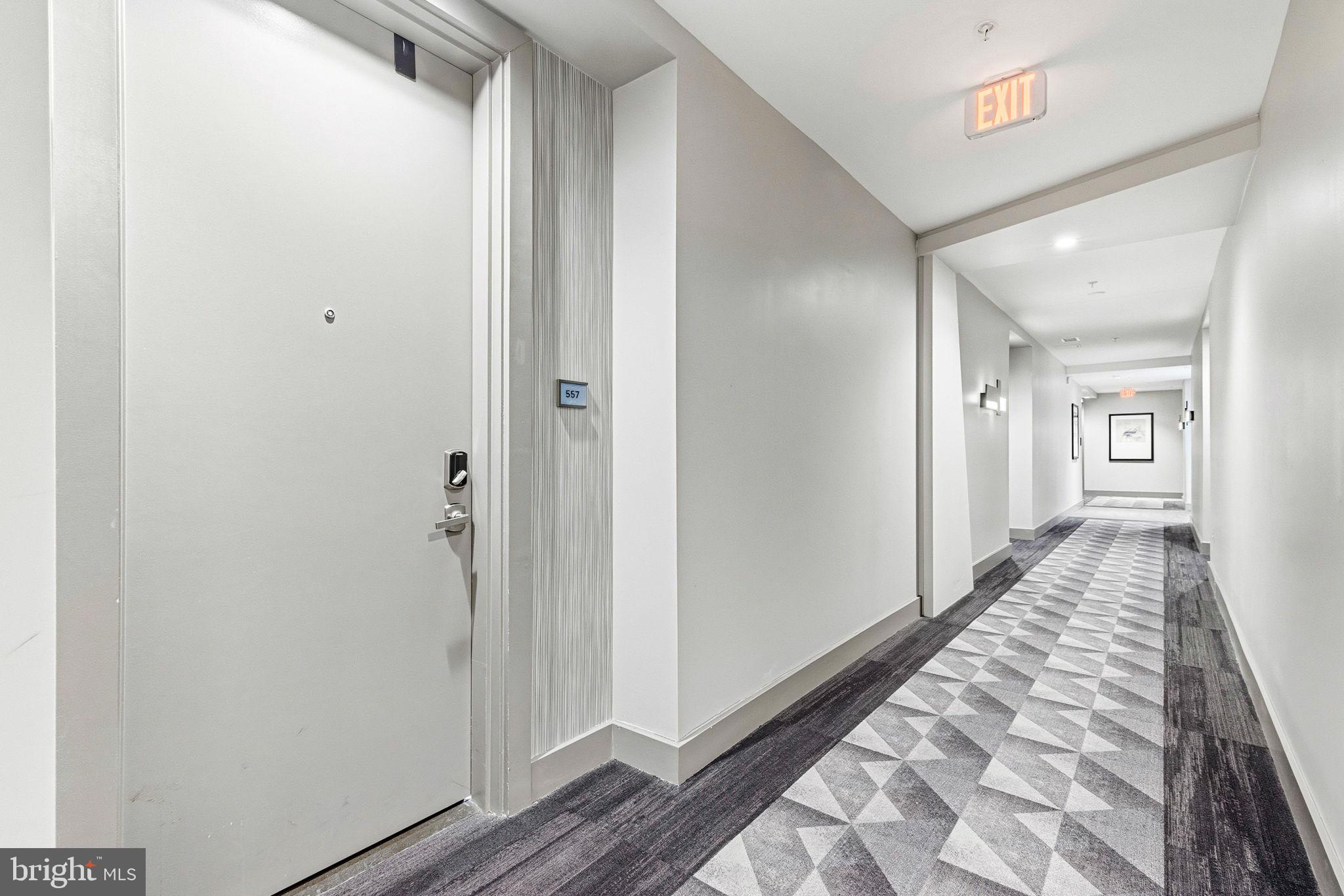 145 RIVERHAVEN DRIVE 557