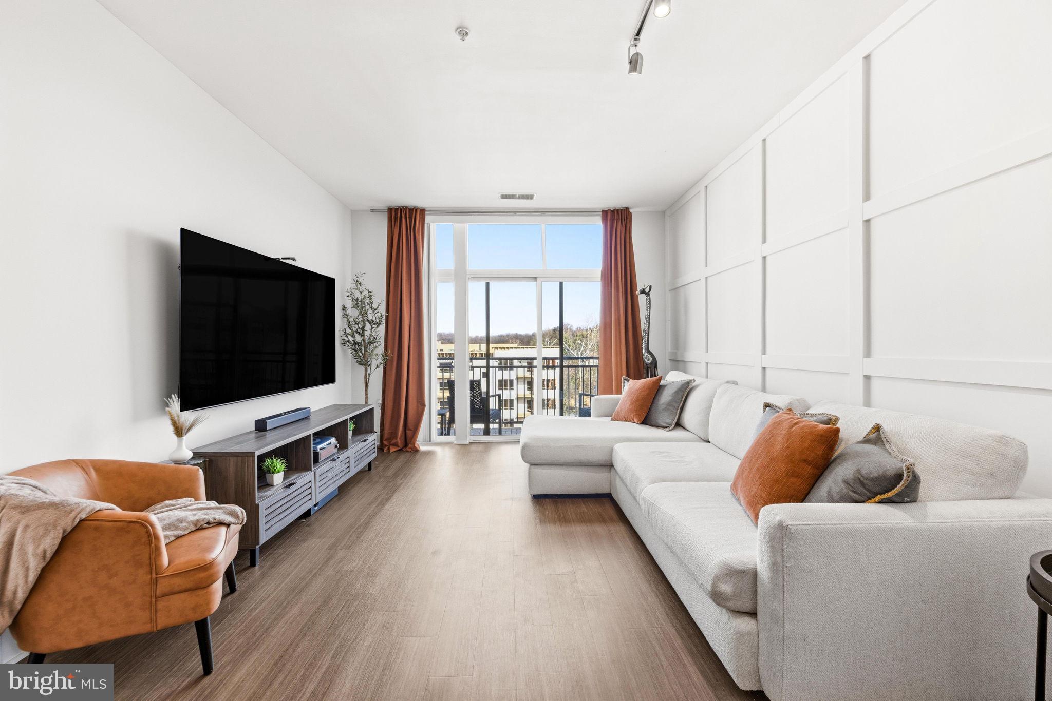 NATIONAL HARBOR - Residential