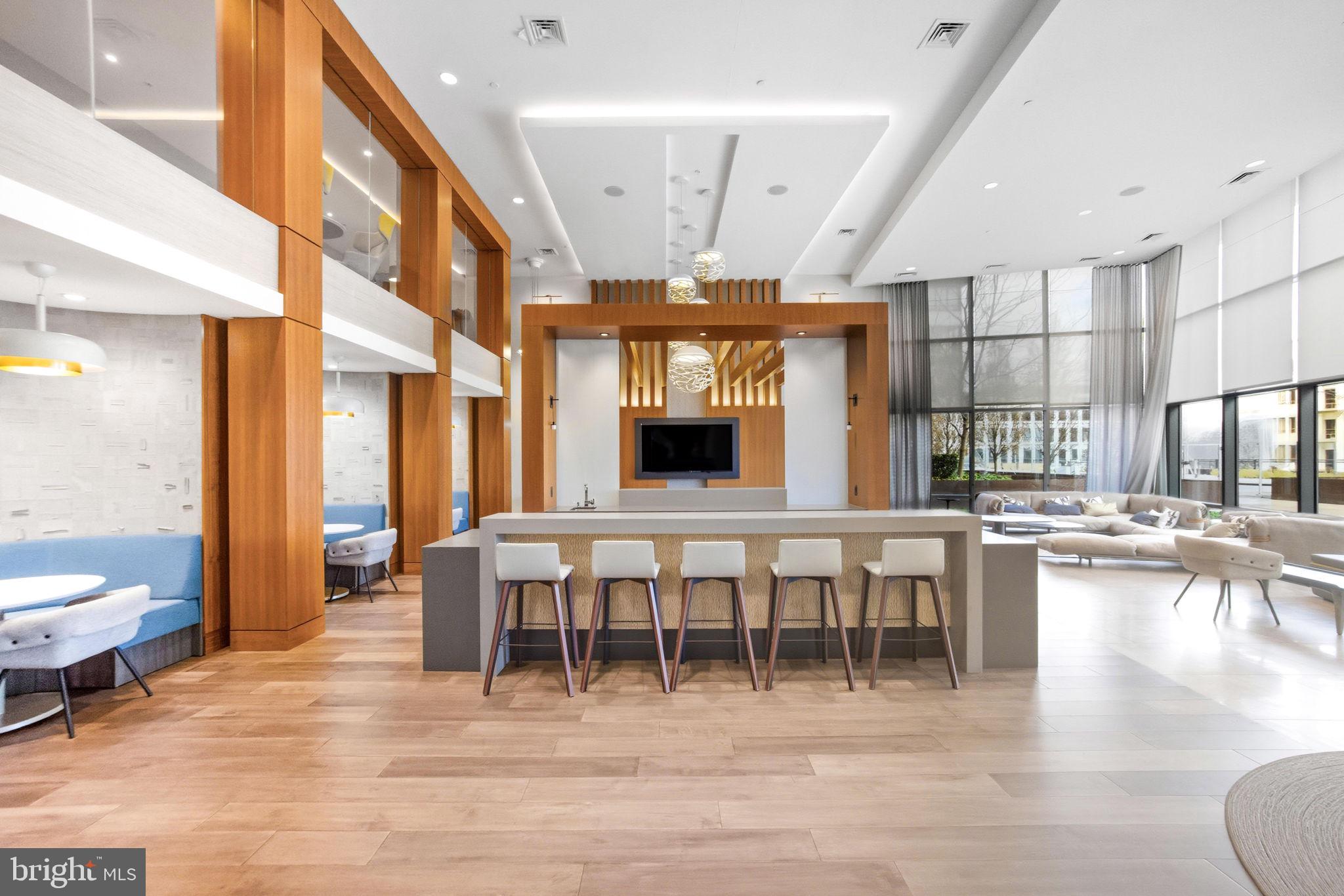 NATIONAL HARBOR - Residential