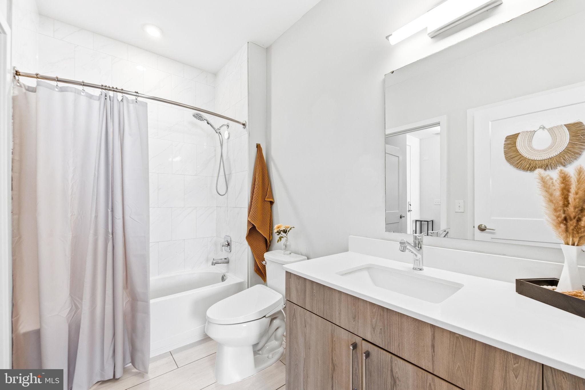 NATIONAL HARBOR - Residential