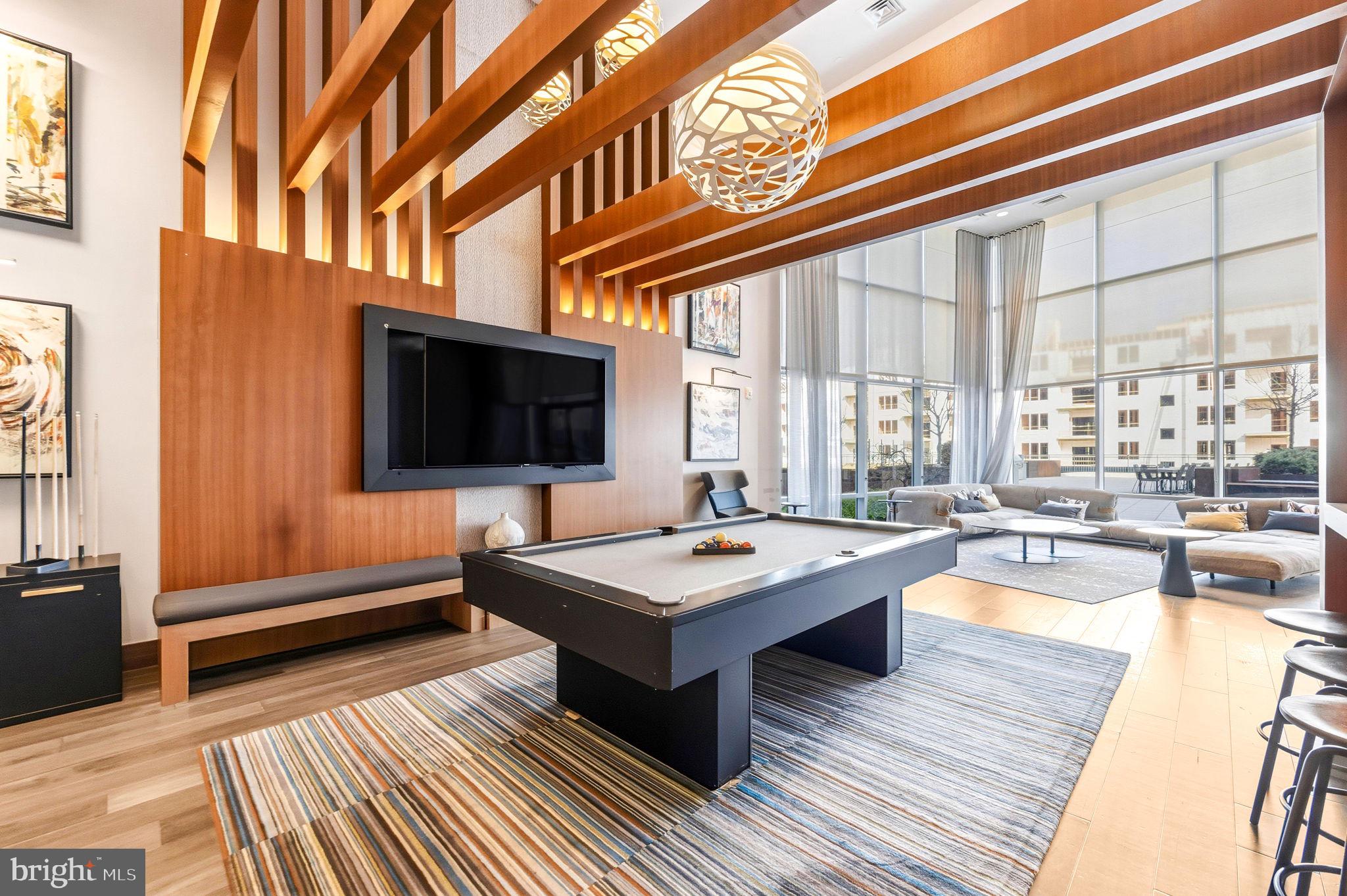 NATIONAL HARBOR - Residential