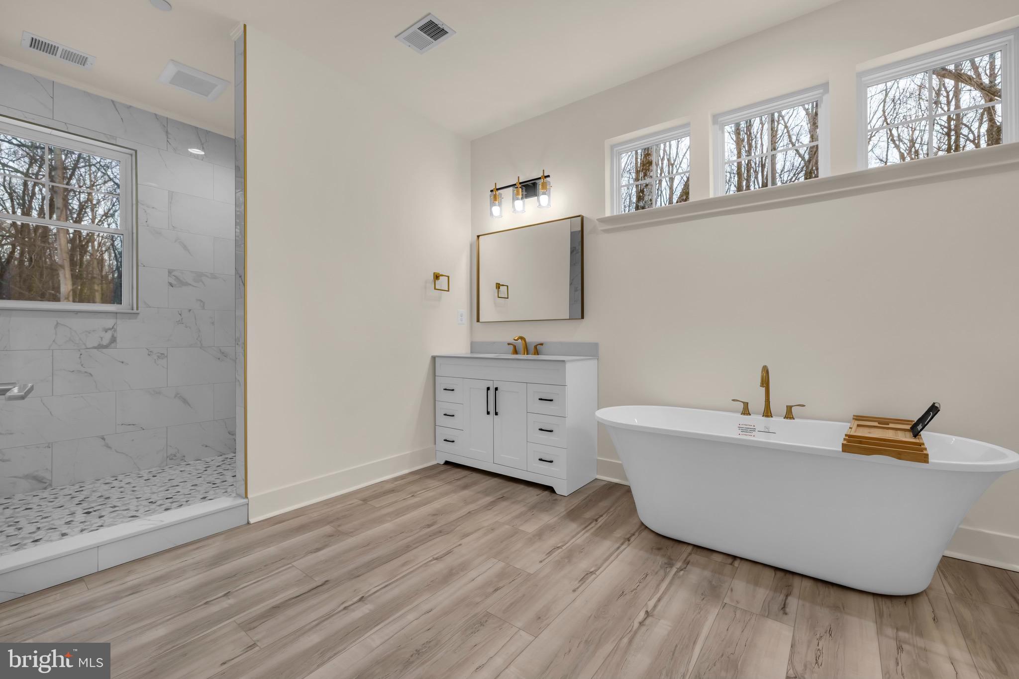 FOREST GREENS - Residential