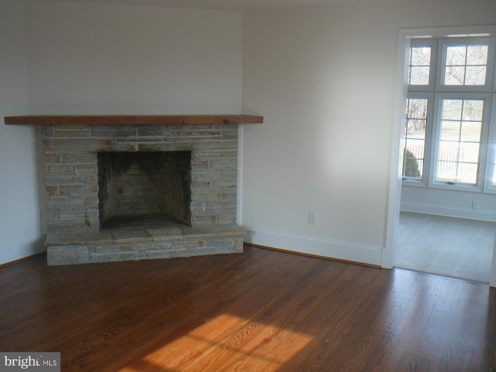 KINGSVILLE - Residential