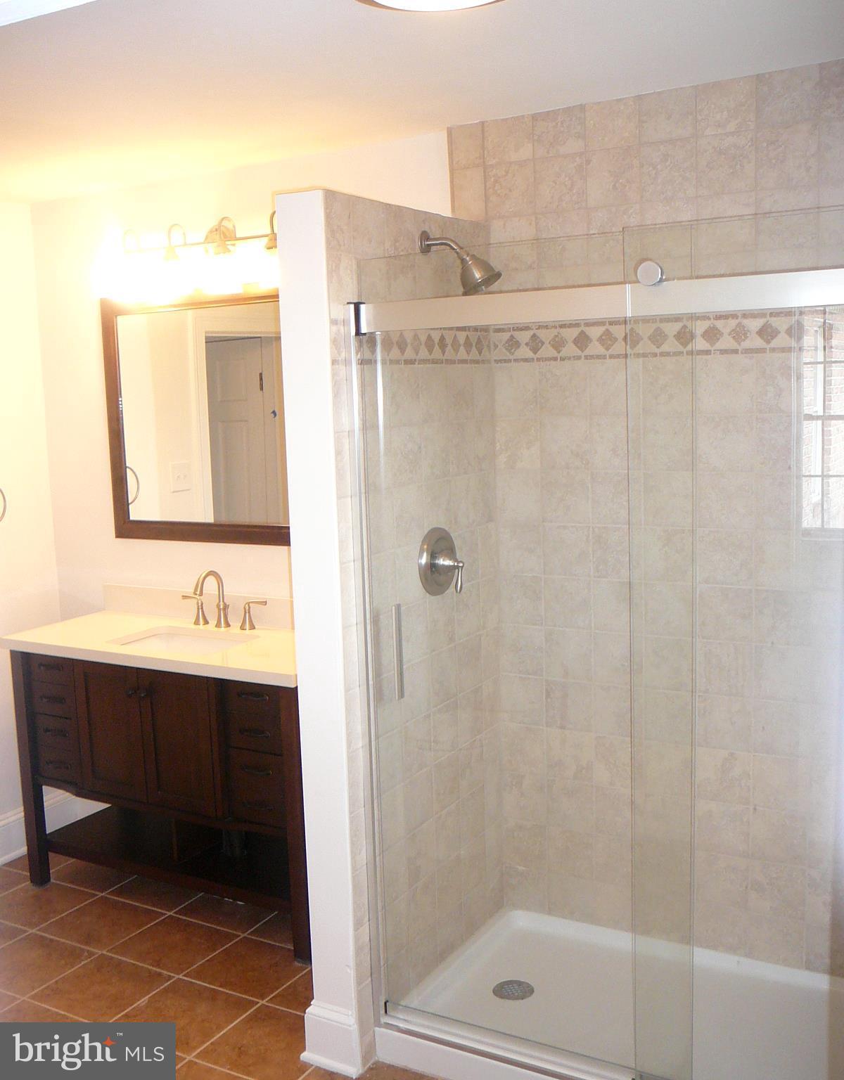 KINGSVILLE - Residential