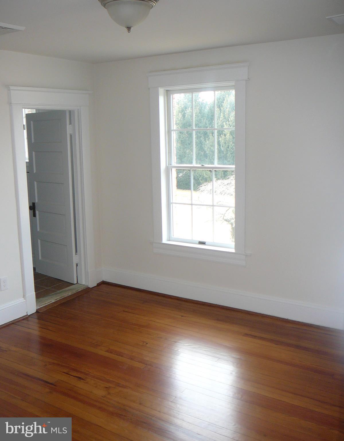 KINGSVILLE - Residential