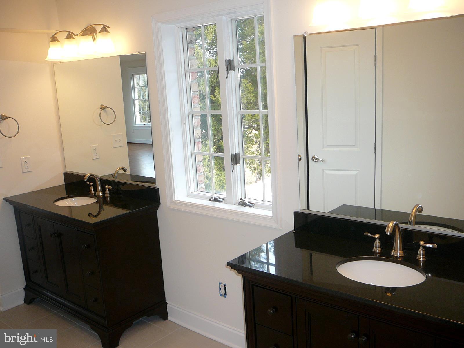 KINGSVILLE - Residential