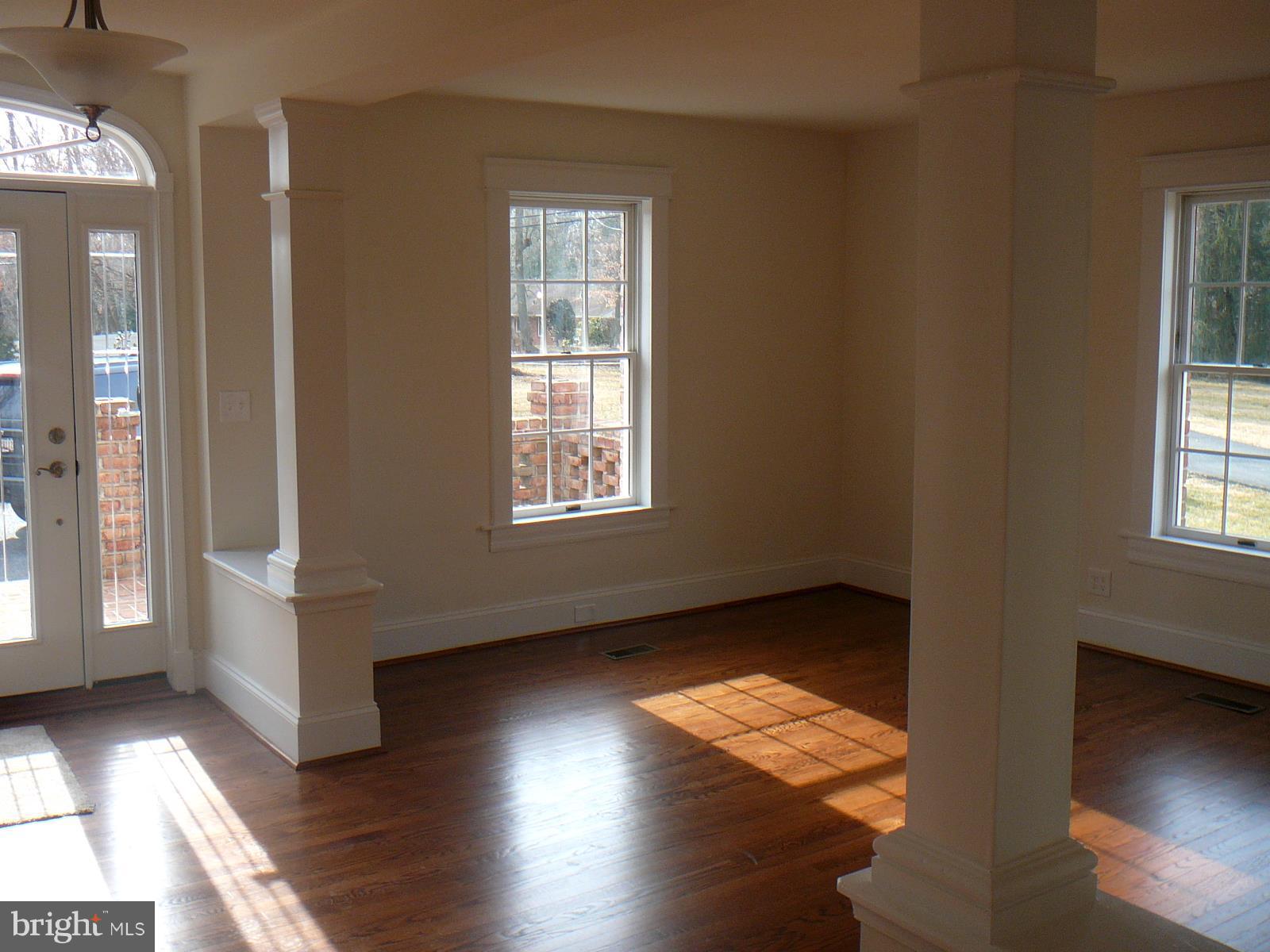 KINGSVILLE - Residential