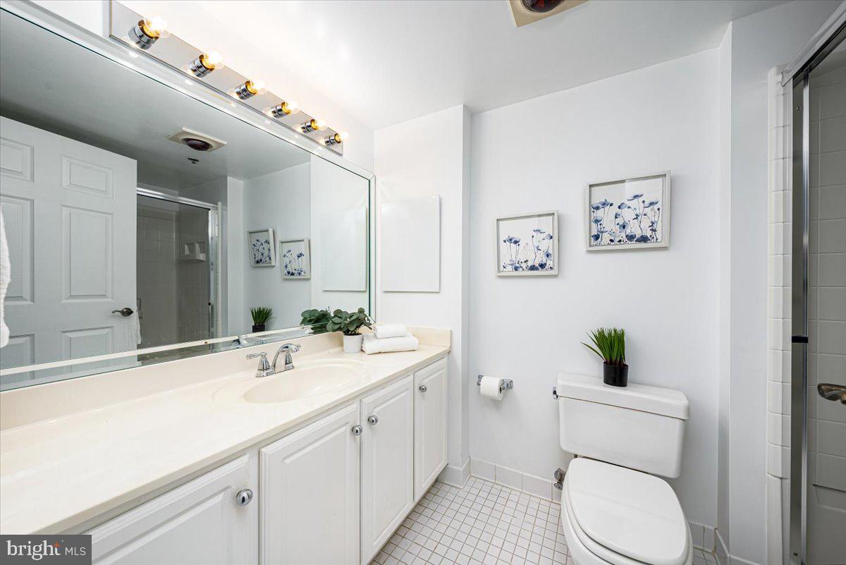 LEISURE WORLD - Residential