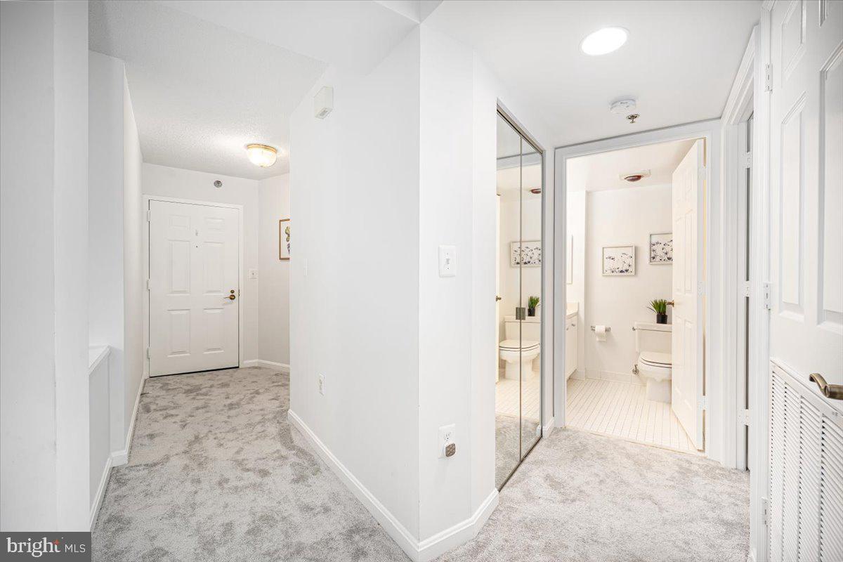 LEISURE WORLD - Residential