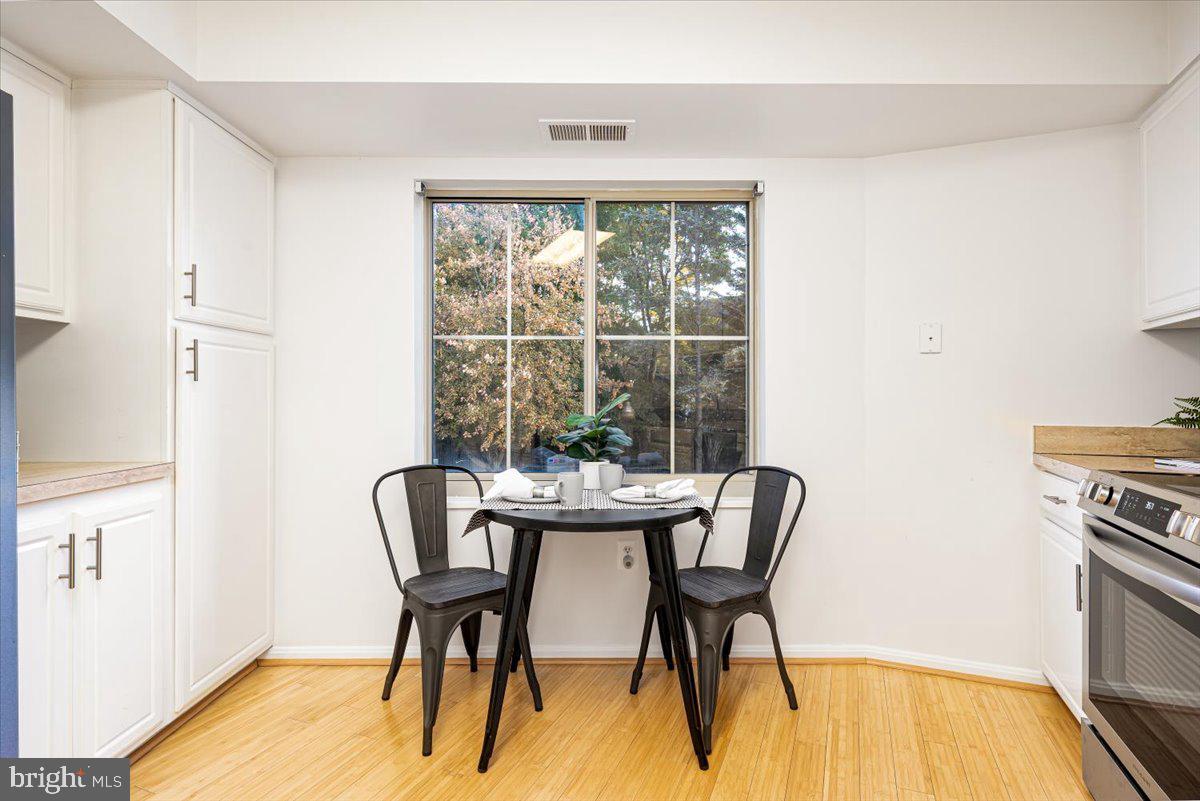 LEISURE WORLD - Residential