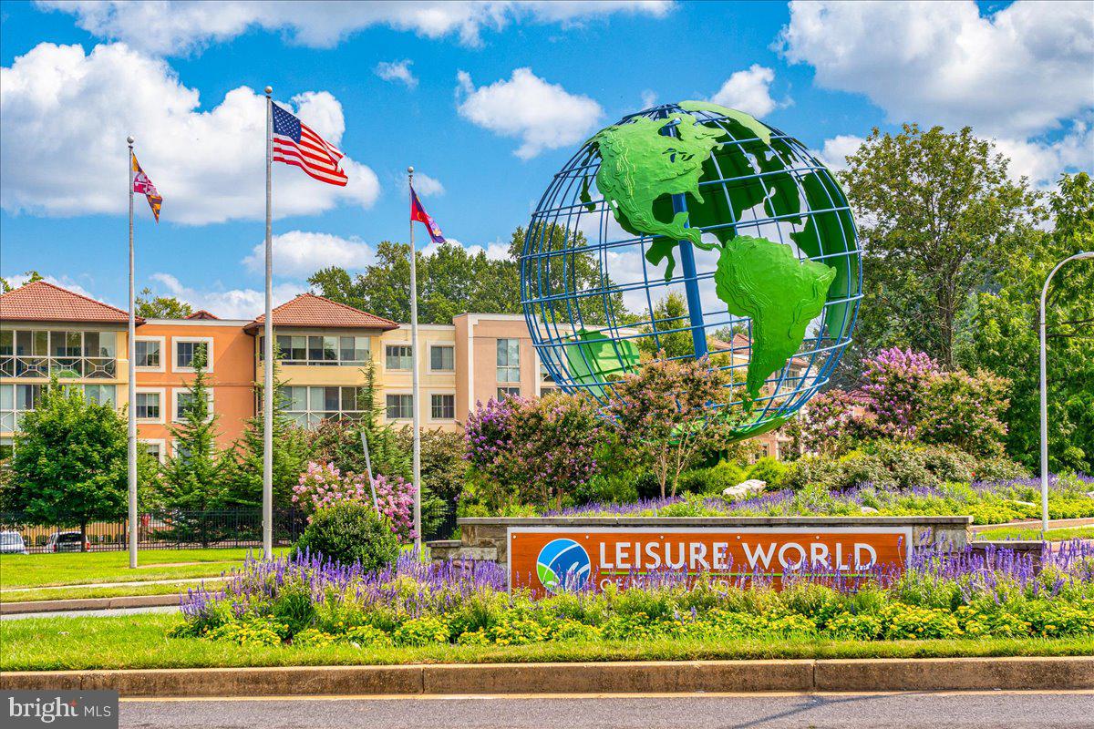 LEISURE WORLD - Residential