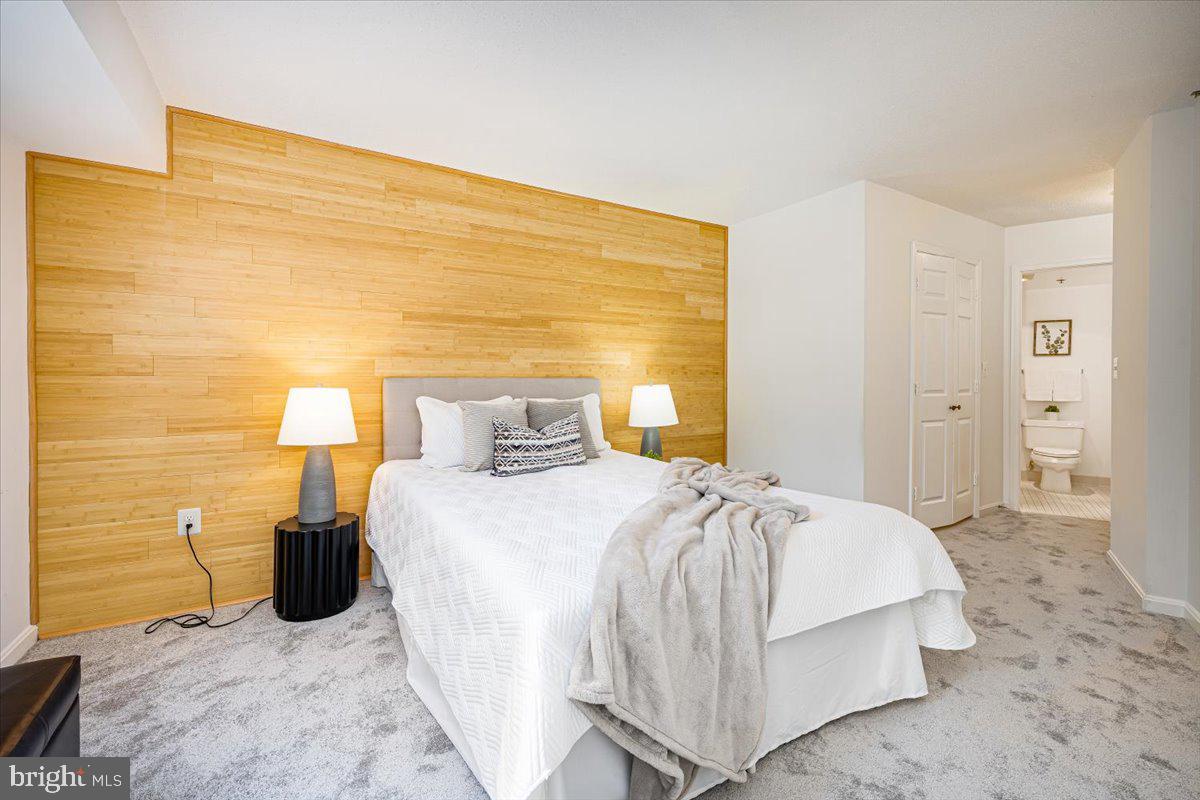 LEISURE WORLD - Residential