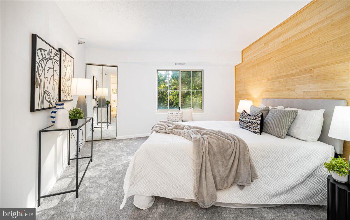 LEISURE WORLD - Residential