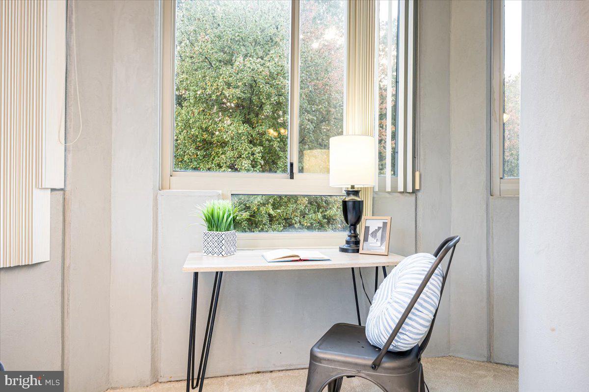 LEISURE WORLD - Residential