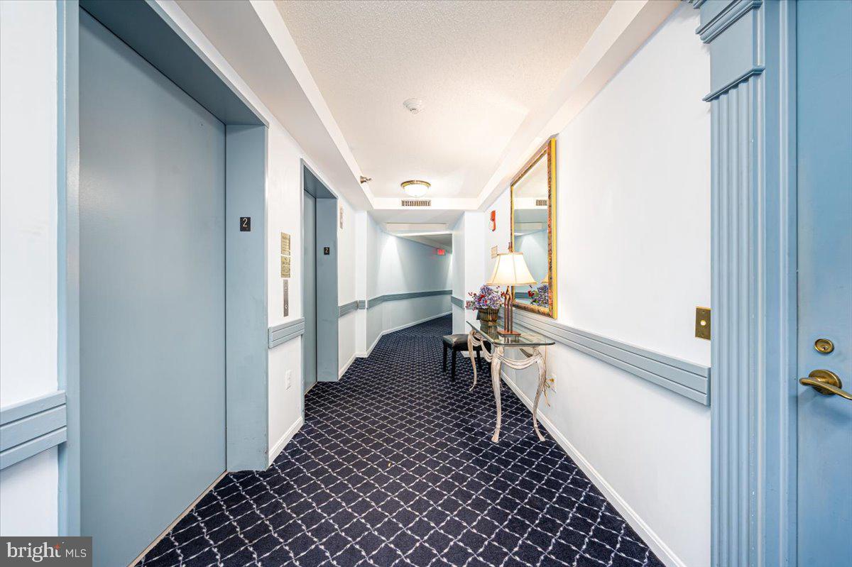 LEISURE WORLD - Residential