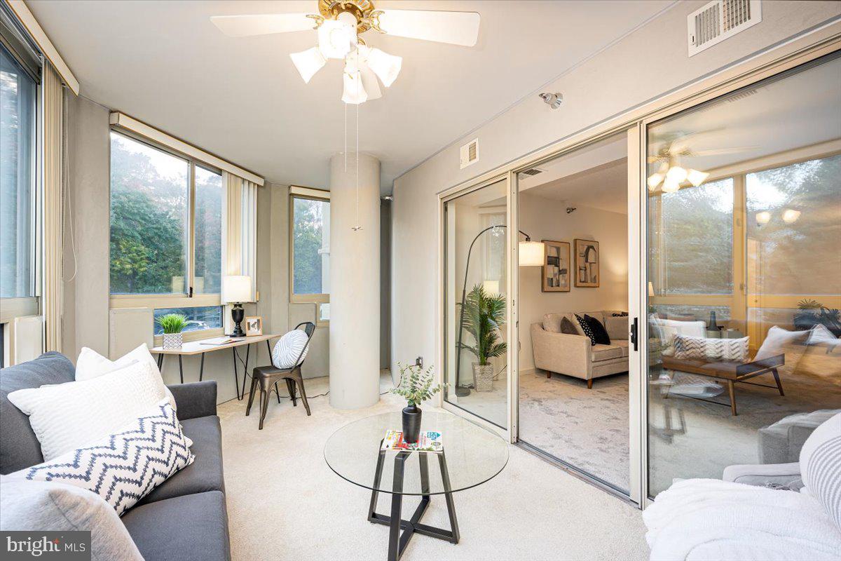 LEISURE WORLD - Residential