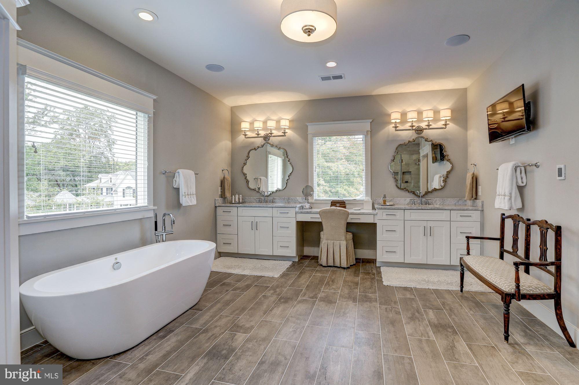 WESTBRIAR COUNTRY CLUB ESTATES - Residential