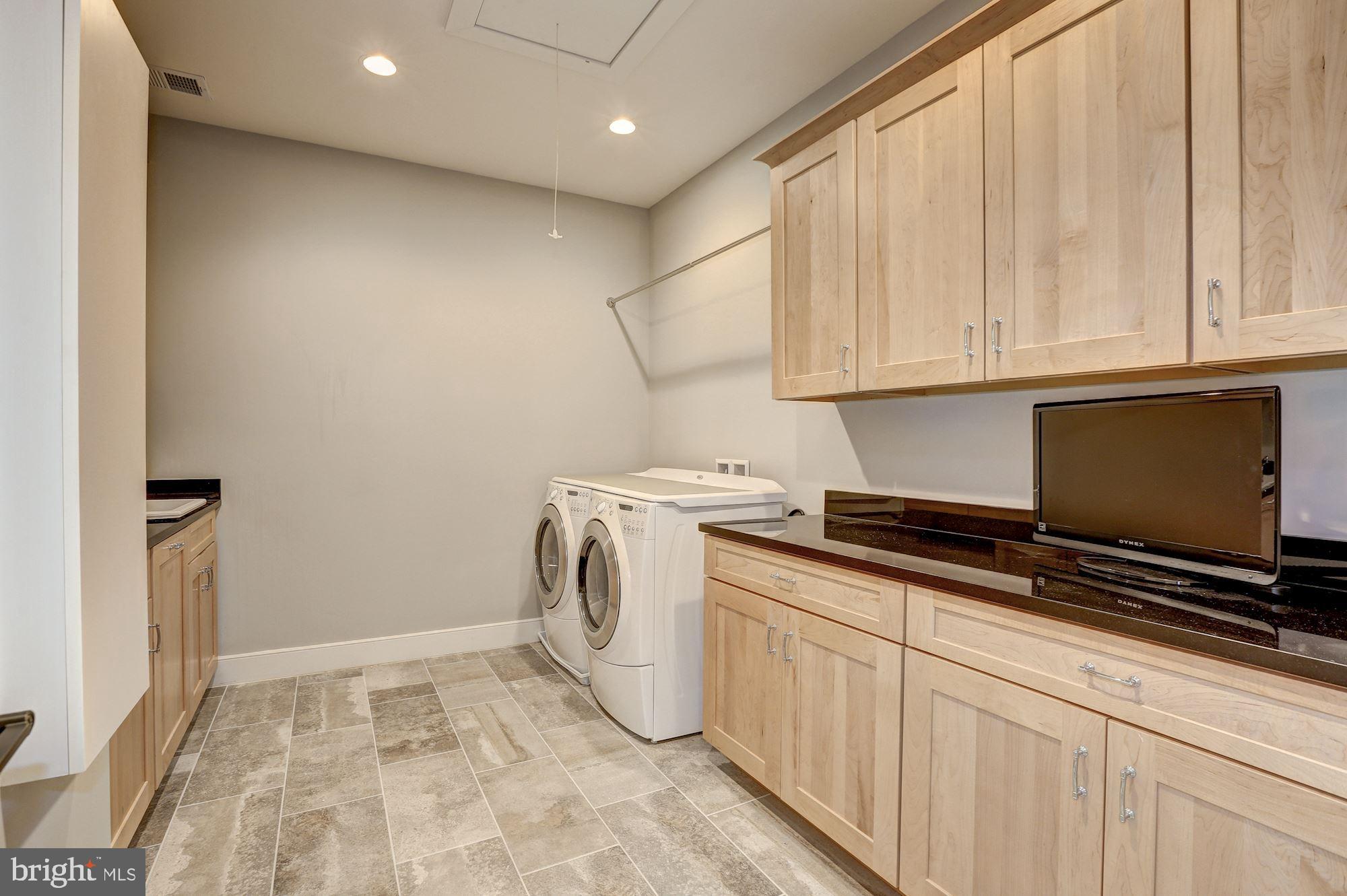 WESTBRIAR COUNTRY CLUB ESTATES - Residential