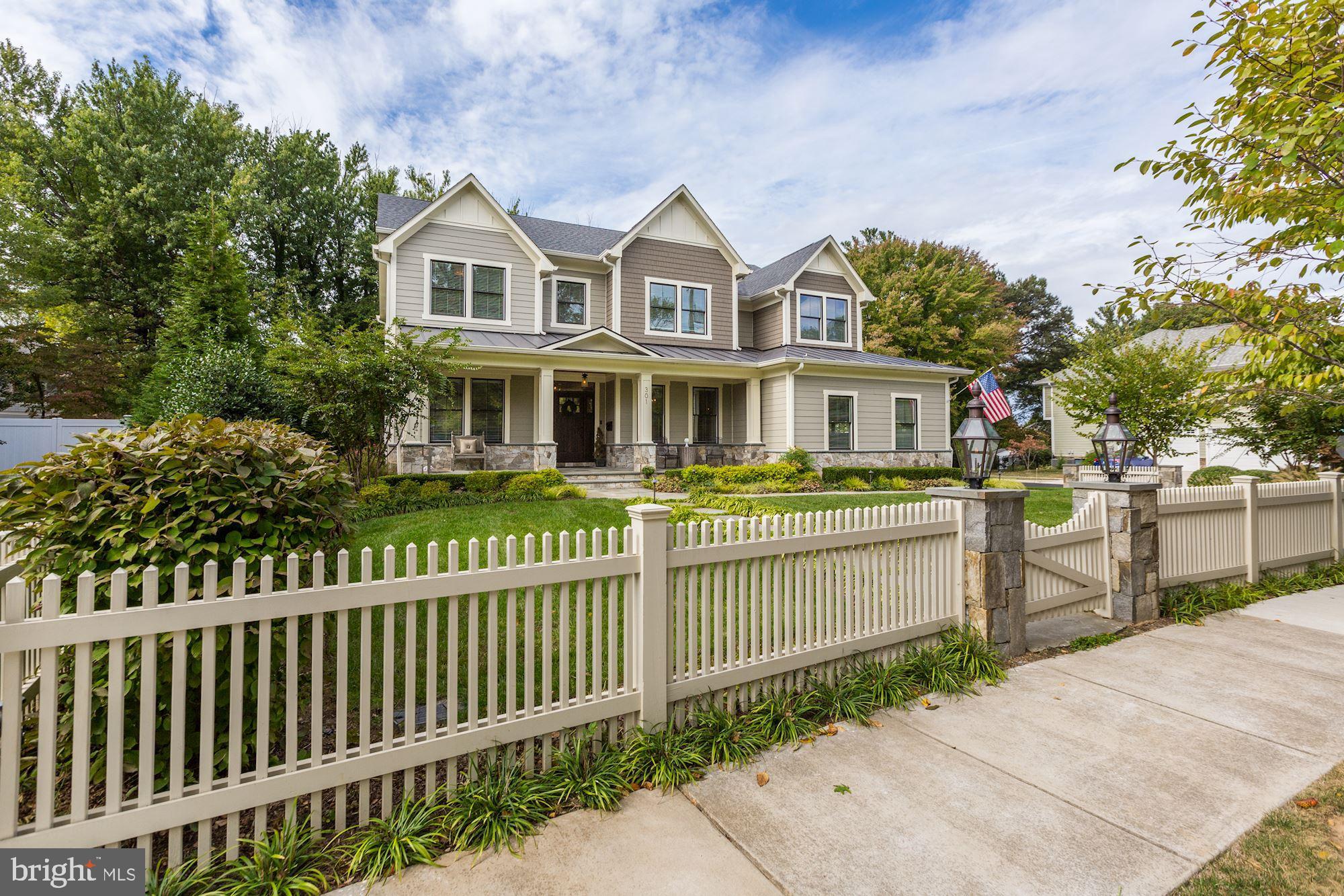 WESTBRIAR COUNTRY CLUB ESTATES - Residential