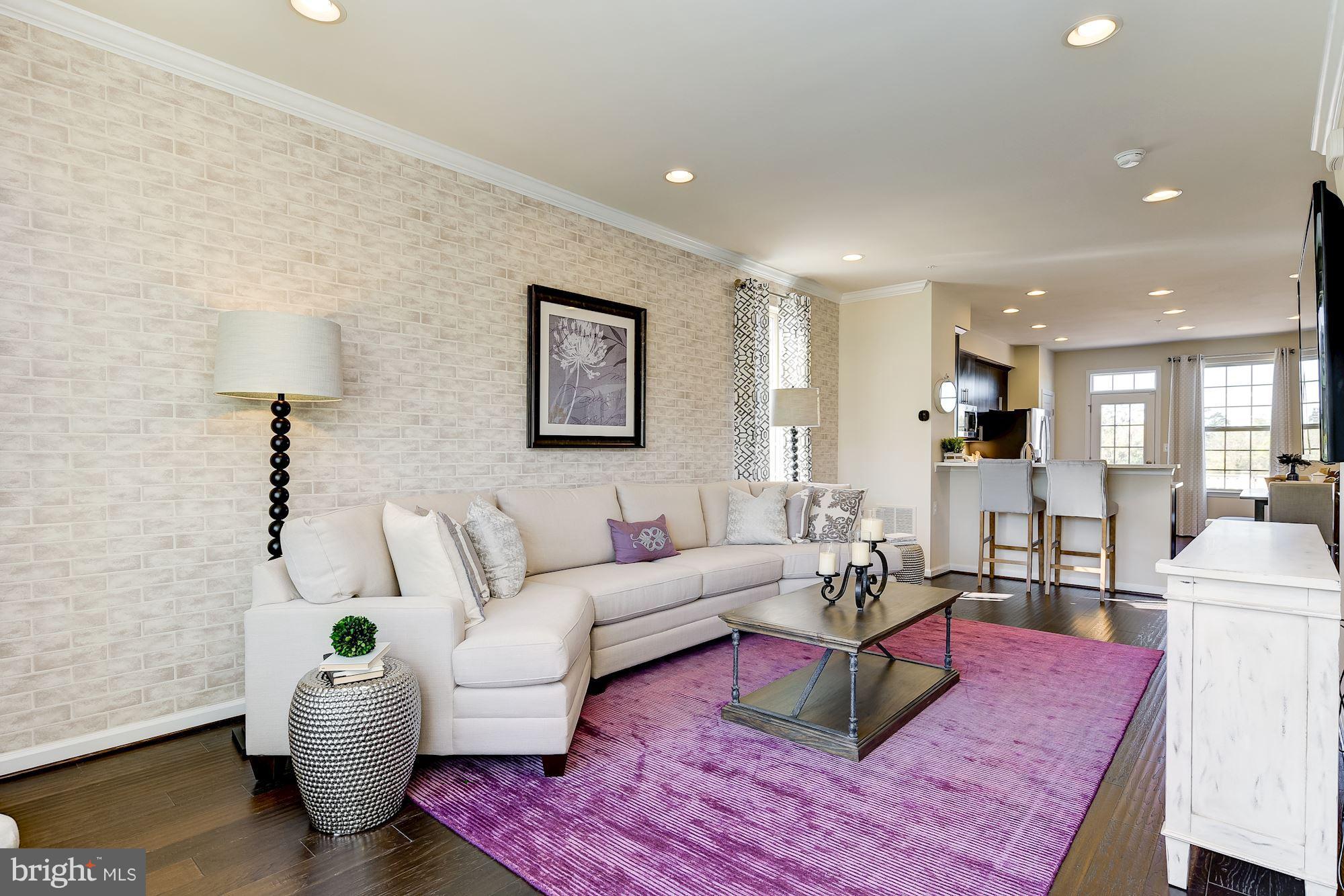 LARGO TOWN CENTER - Residential