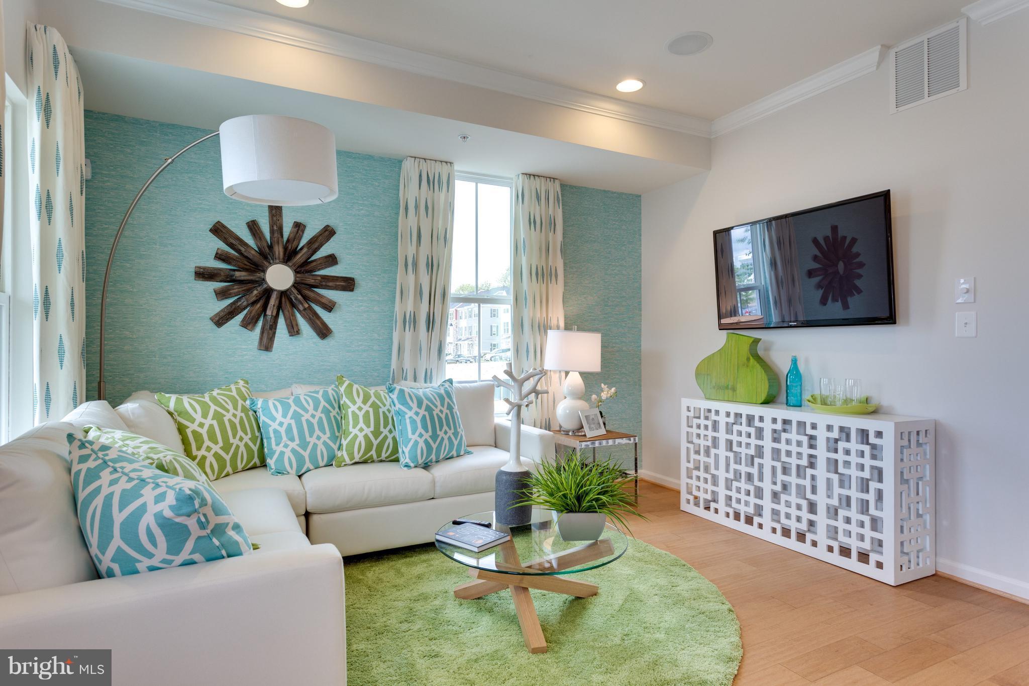 LARGO TOWN CENTER - Residential