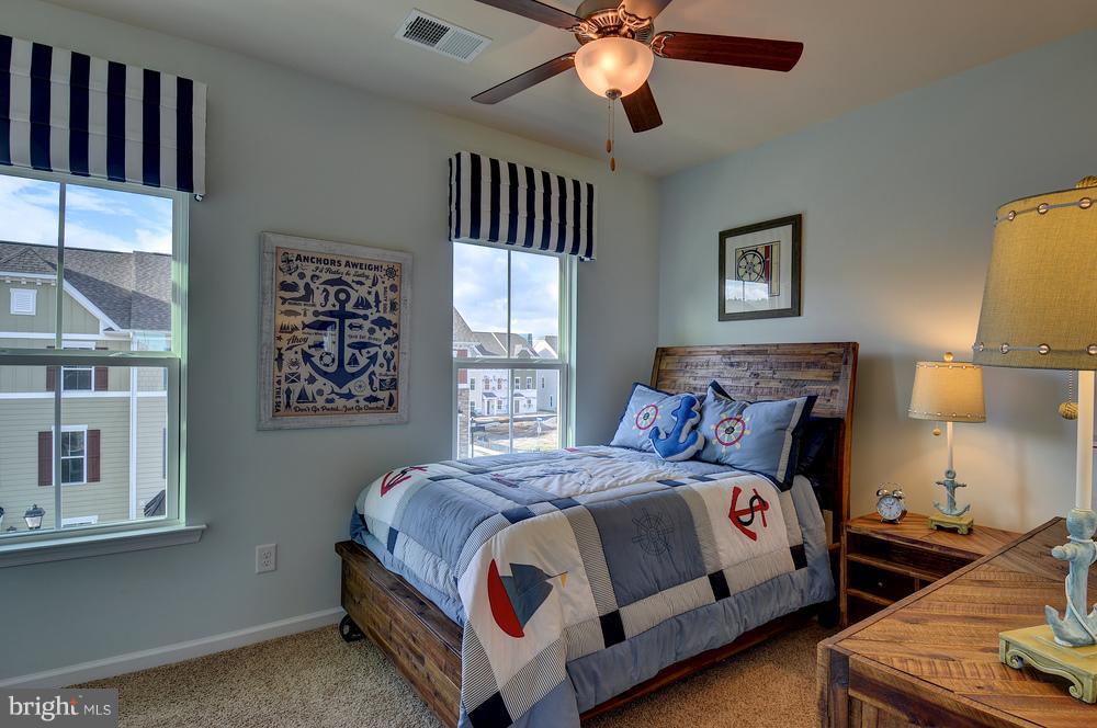 LARGO TOWN CENTER - Residential