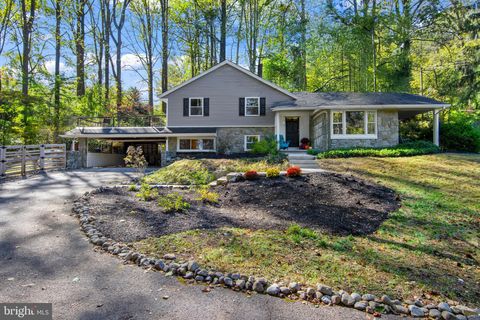 Photo of 505 Country Club Road, PHOENIXVILLE, PA 19460 (MLS # PACT2111628)