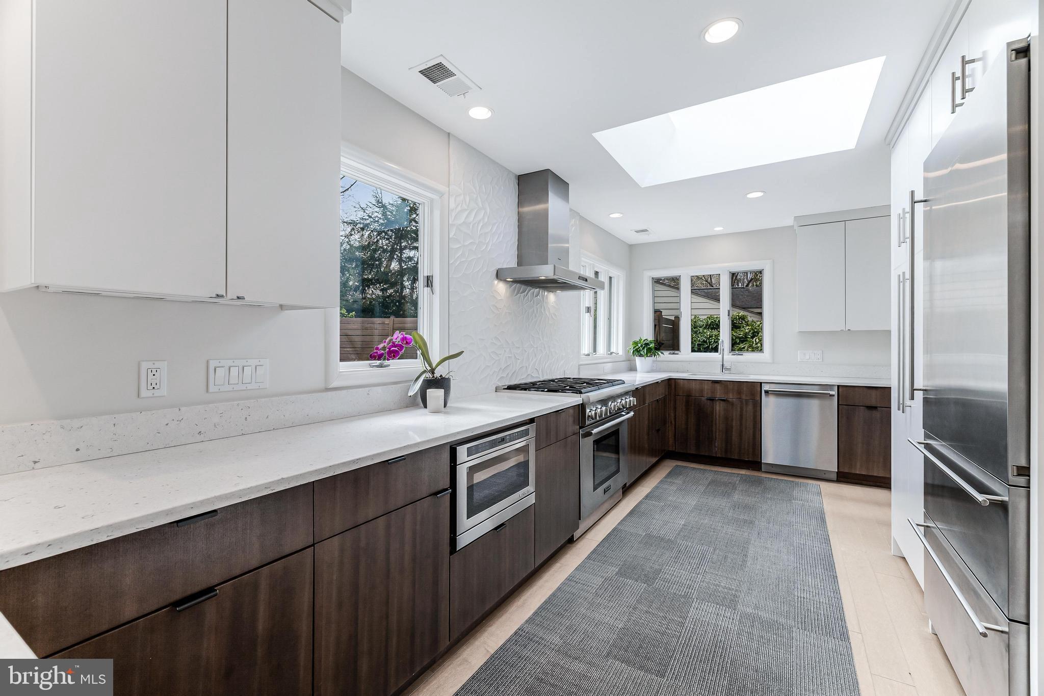 DOVER BALMORAL RIVERWOOD - Residential