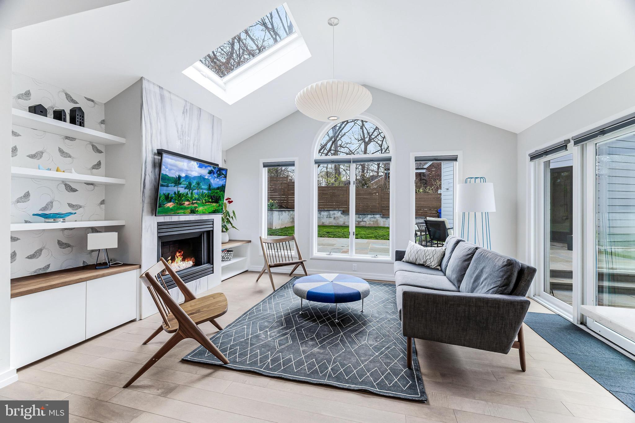 DOVER BALMORAL RIVERWOOD - Residential