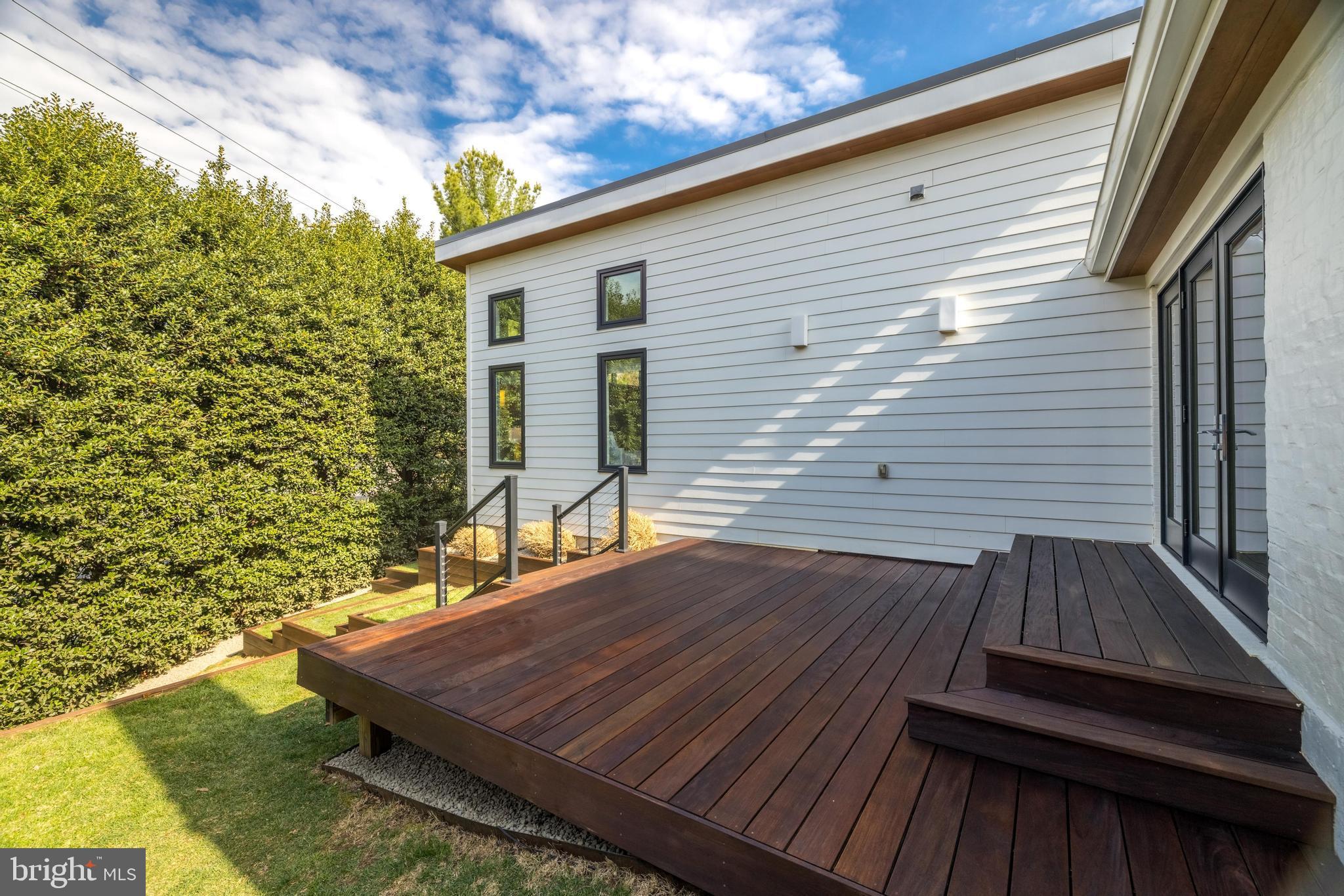 DOVER BALMORAL RIVERWOOD - Residential