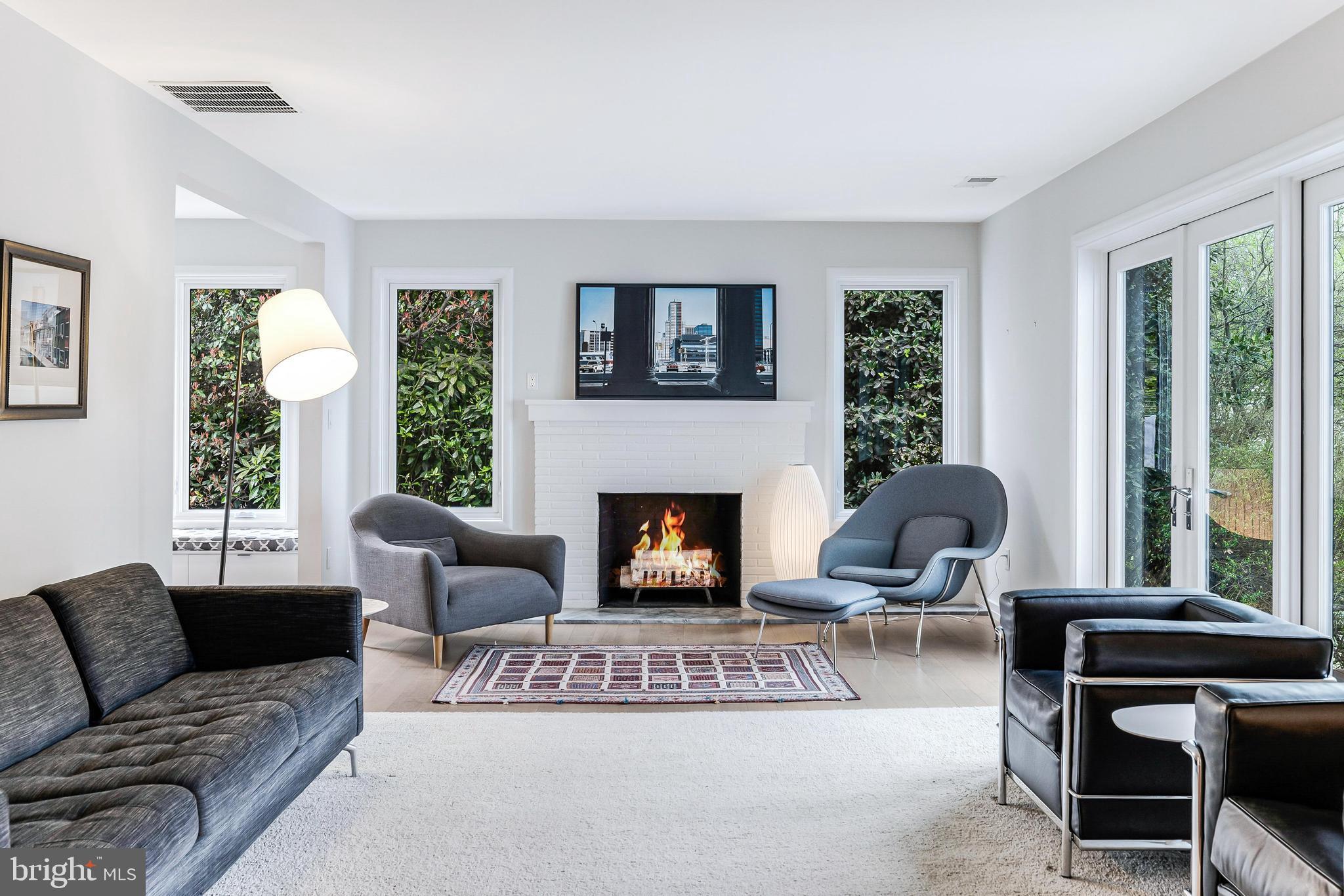 DOVER BALMORAL RIVERWOOD - Residential