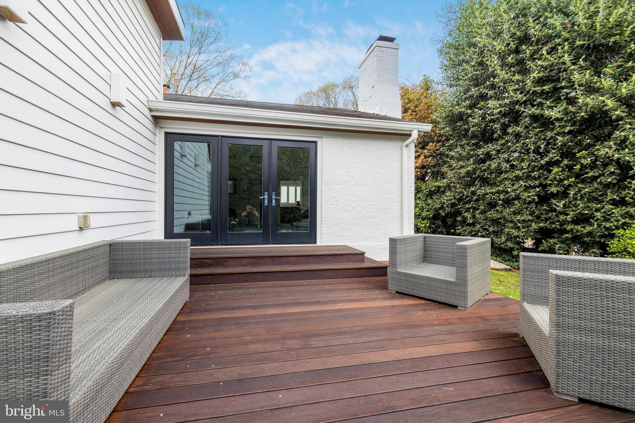 DOVER BALMORAL RIVERWOOD - Residential