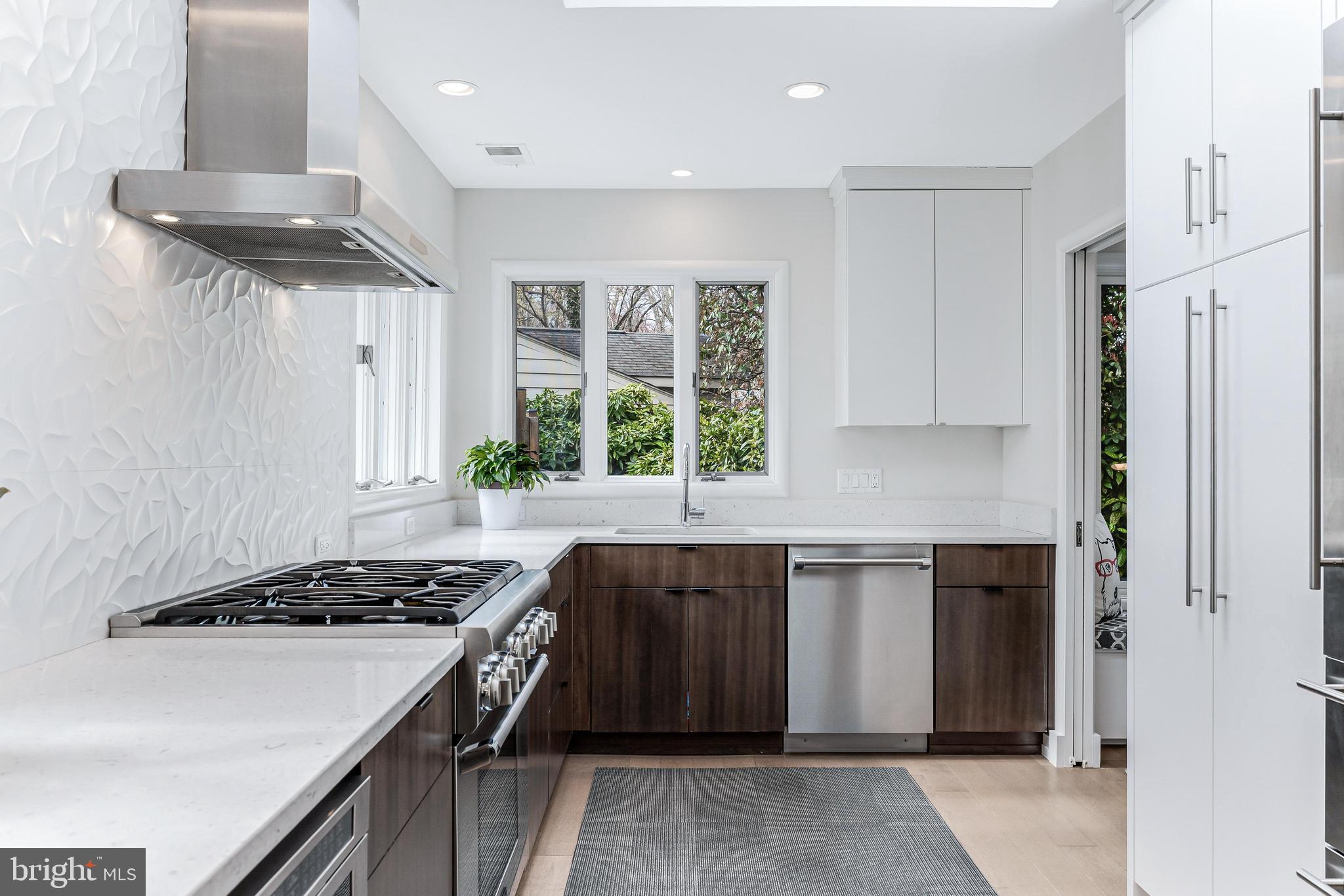 DOVER BALMORAL RIVERWOOD - Residential