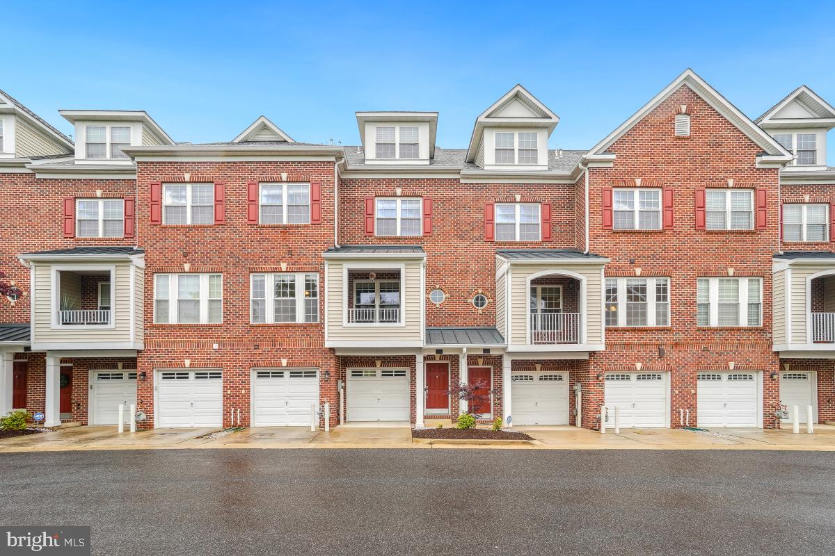5106 SHAMROCKS DELIGHT DRIVE