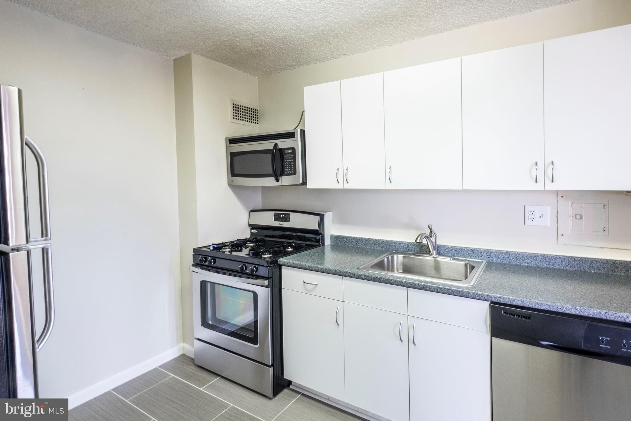 PARC EAST - Residential Lease