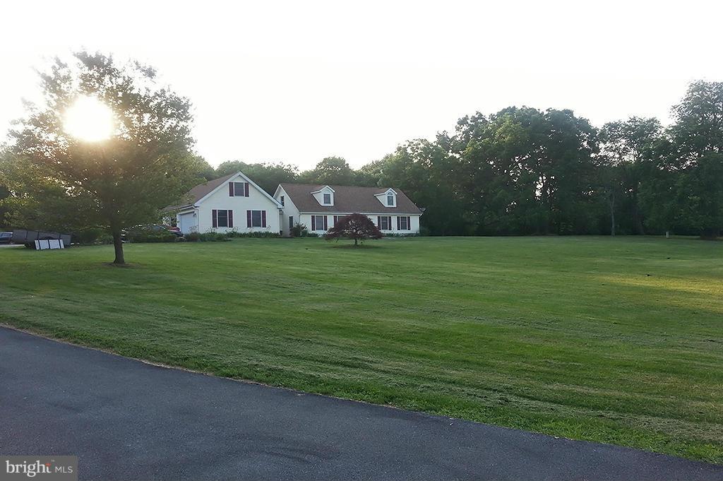 DOGWOOD MANOR - Residential