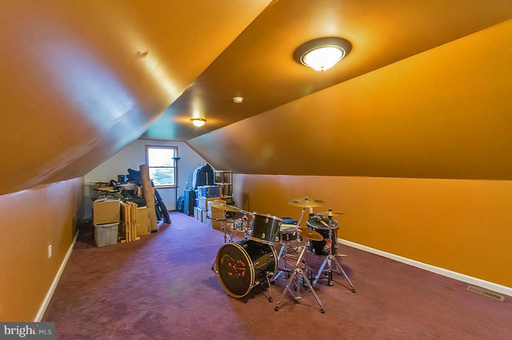 DOGWOOD MANOR - Residential