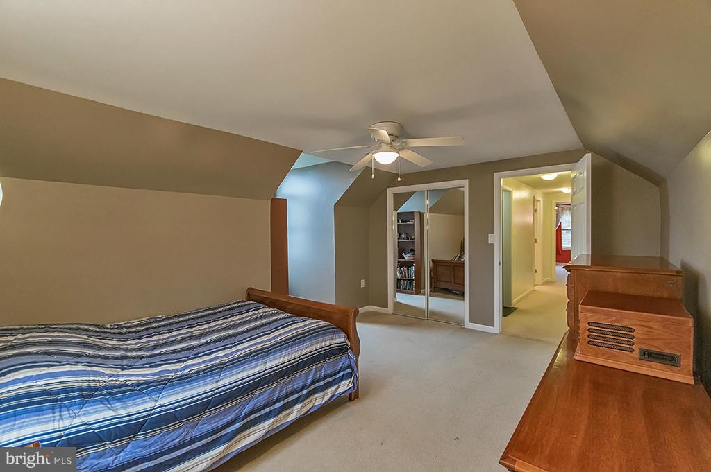 DOGWOOD MANOR - Residential