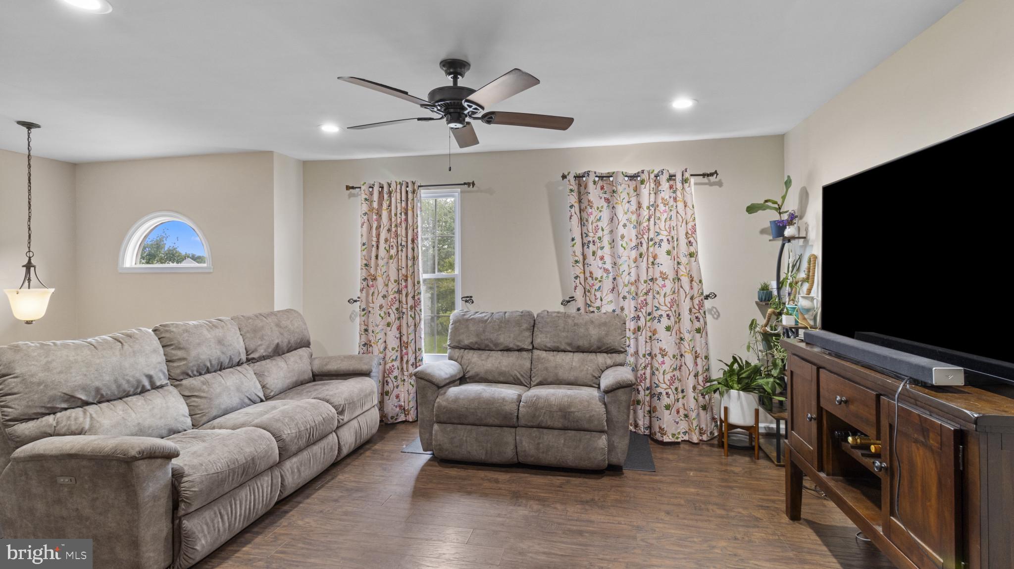 3305 MEADOW VALLEY DRIVE