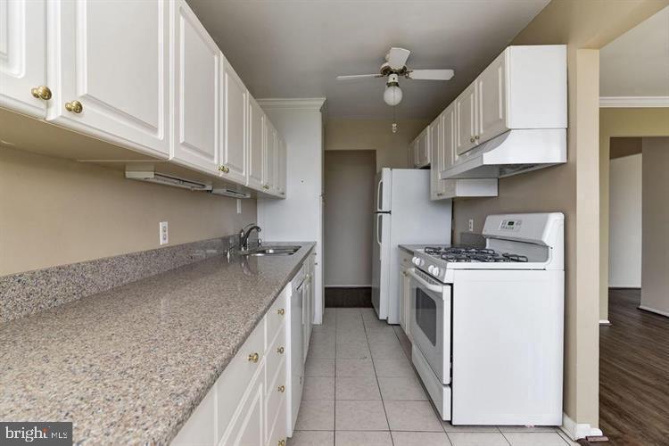 3333 UNIVERSITY BOULEVARD W 804