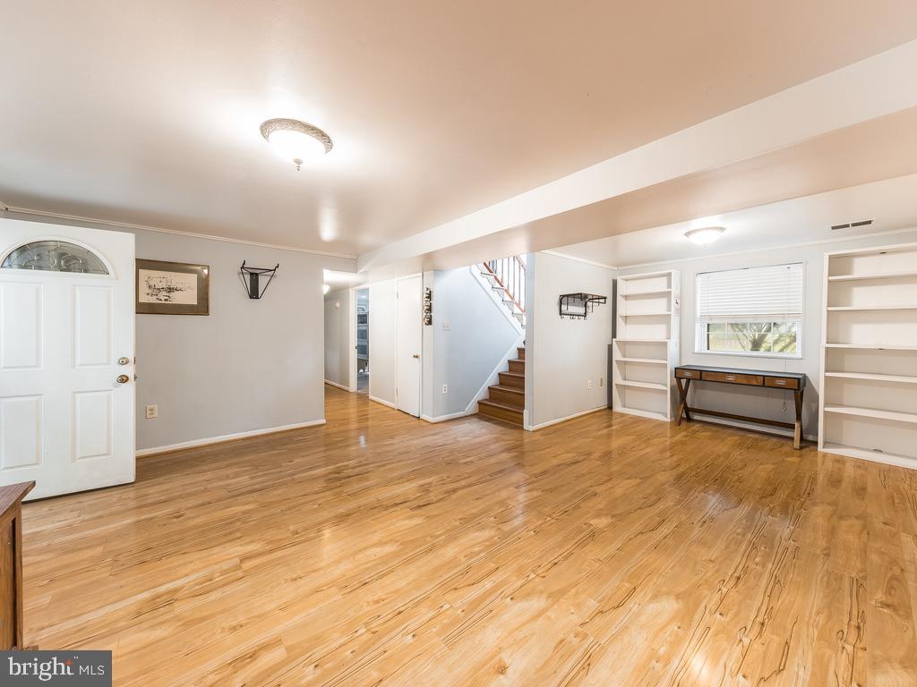 DALE CITY - Residential