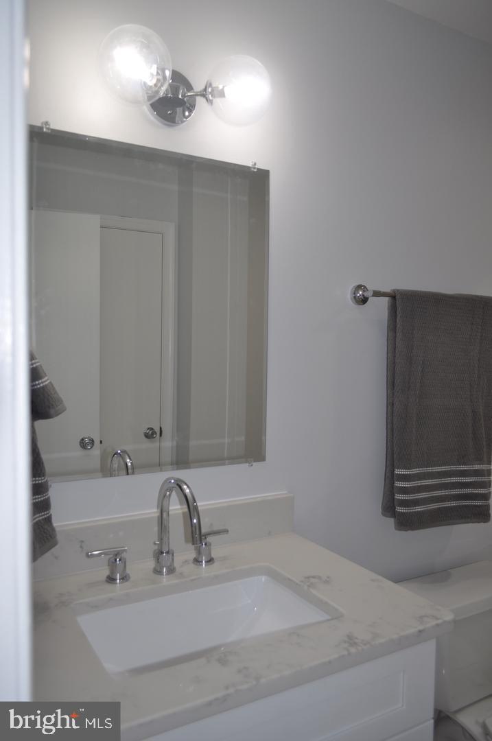 CLUSTERS AT WOODLAWN - Residential Lease