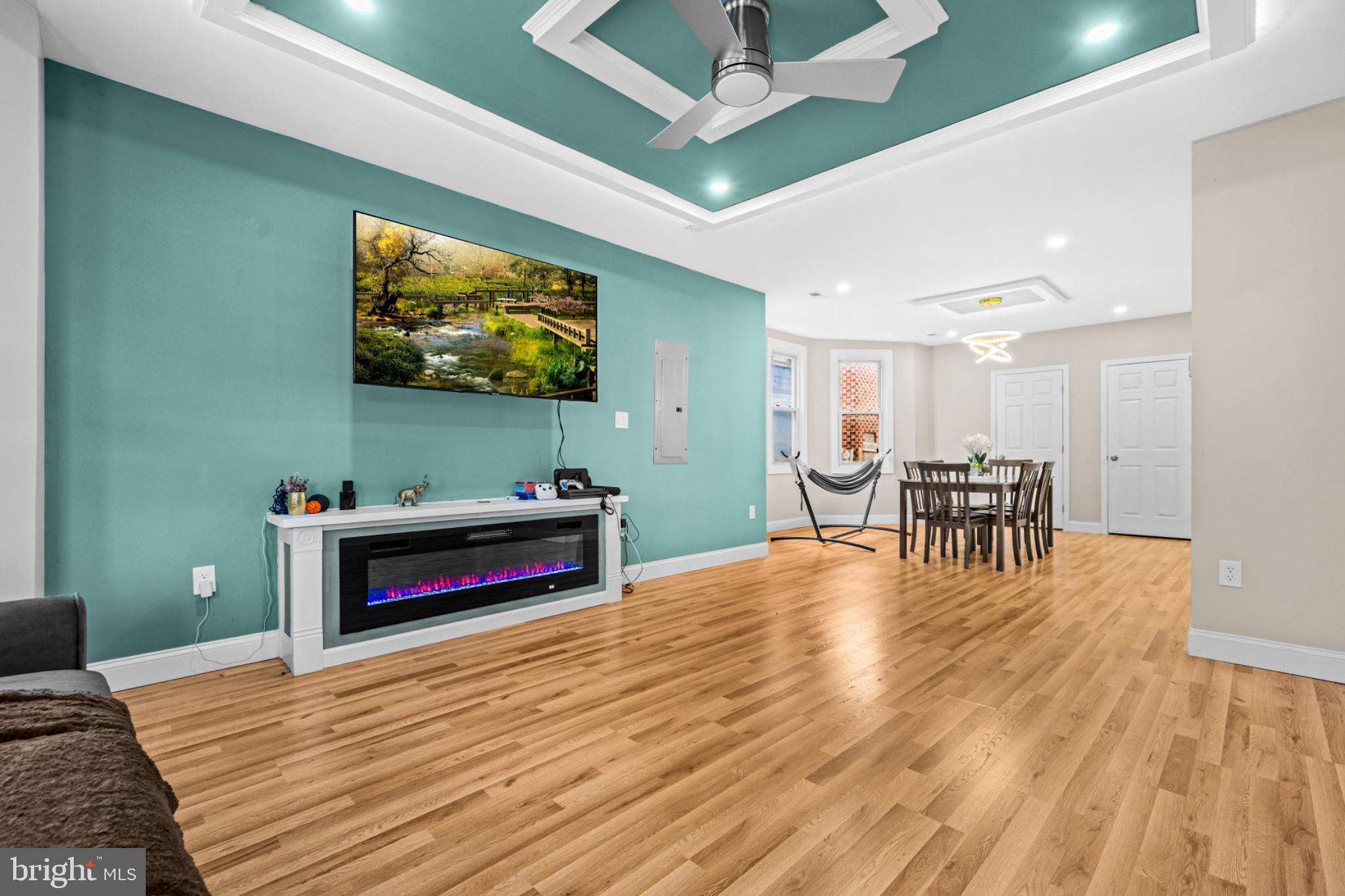BLACK ADDITION - Residential