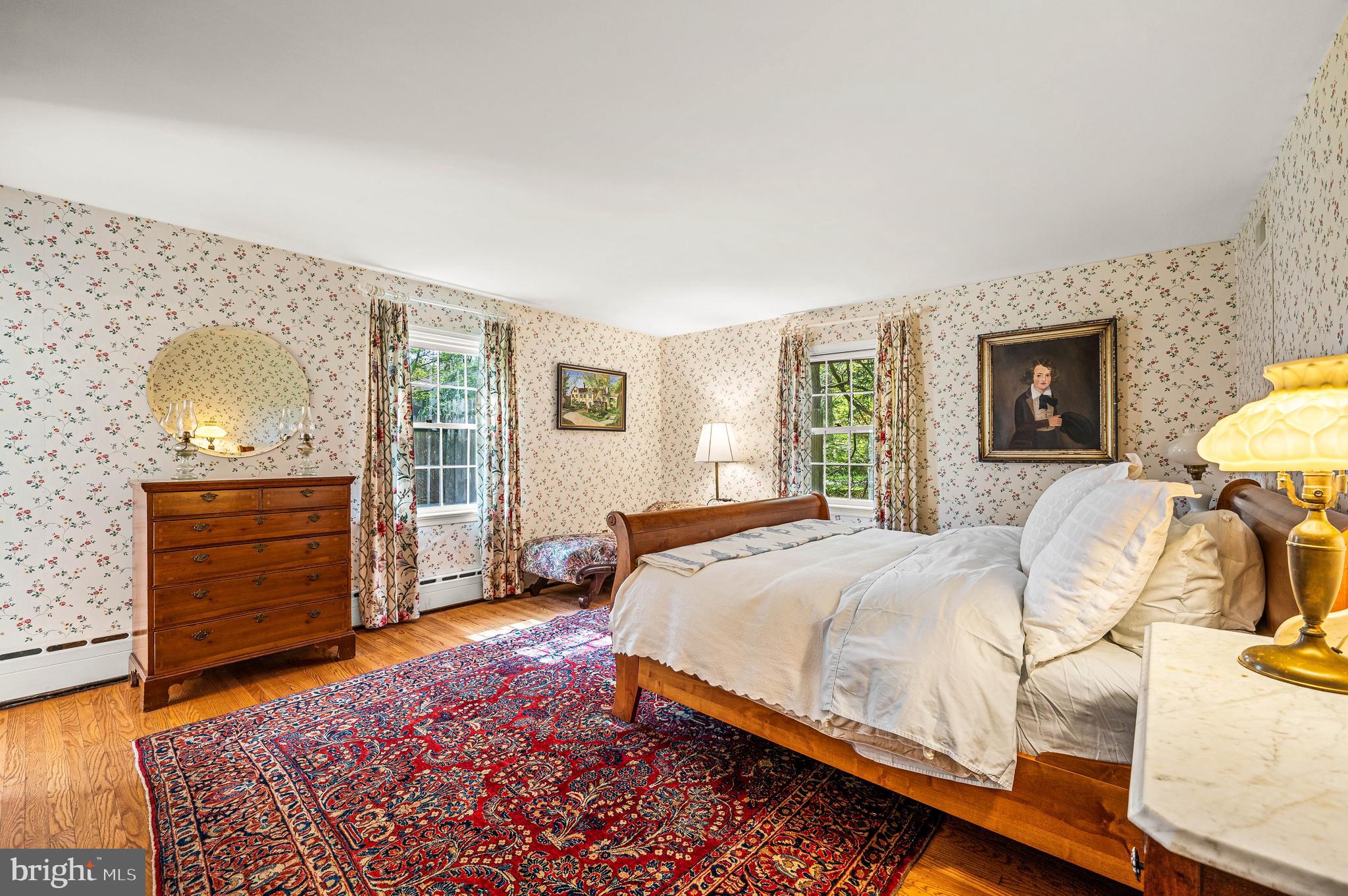 CHESTNUT HILL - Residential