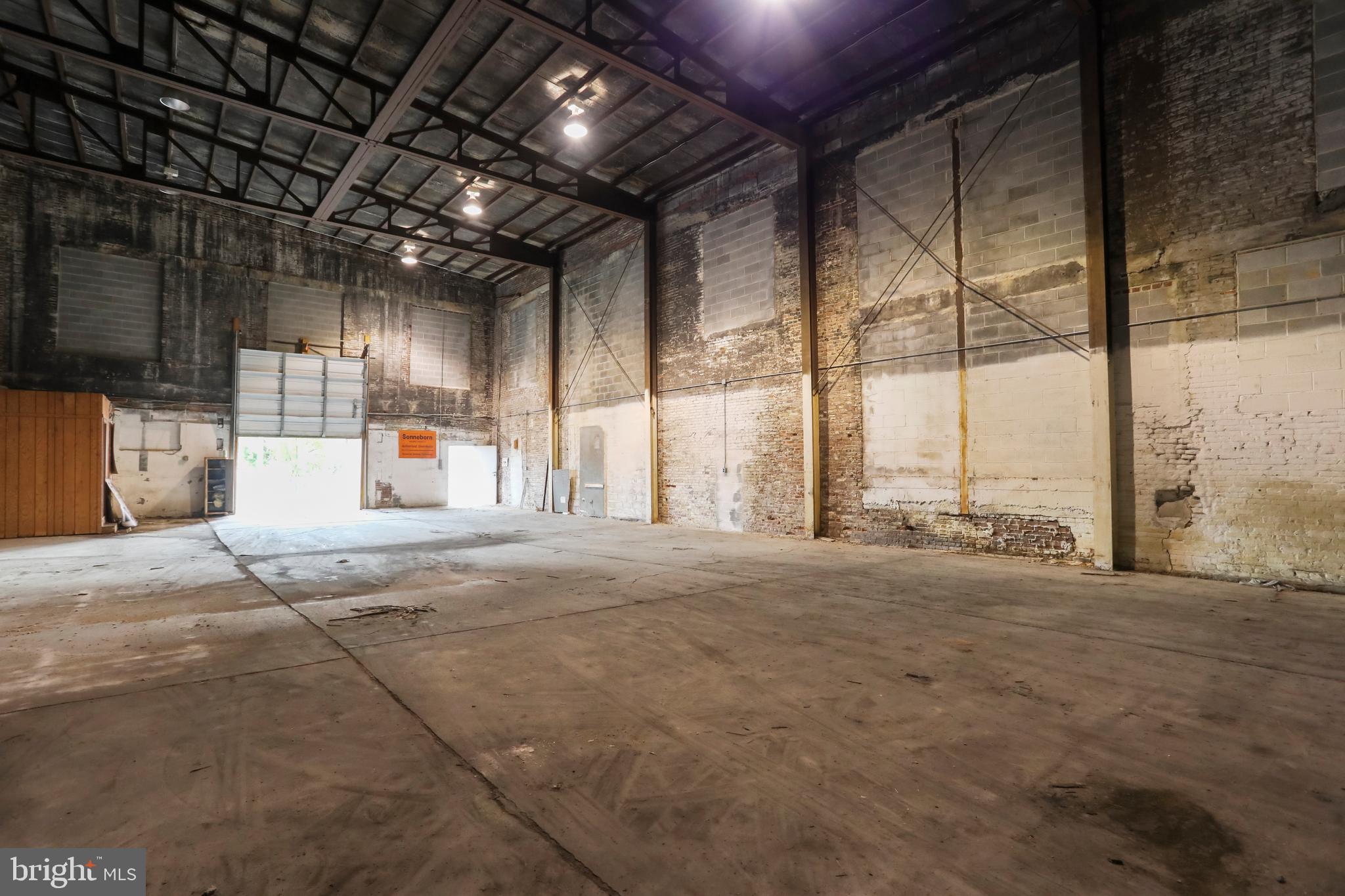 CHAMBERSBURG - Commercial Sale